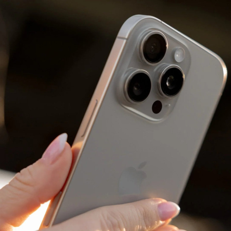 Buy iPhone 16 Pro in Pakistan